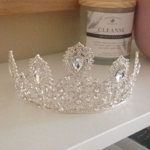 Luxury Swarovski Crown Tiara